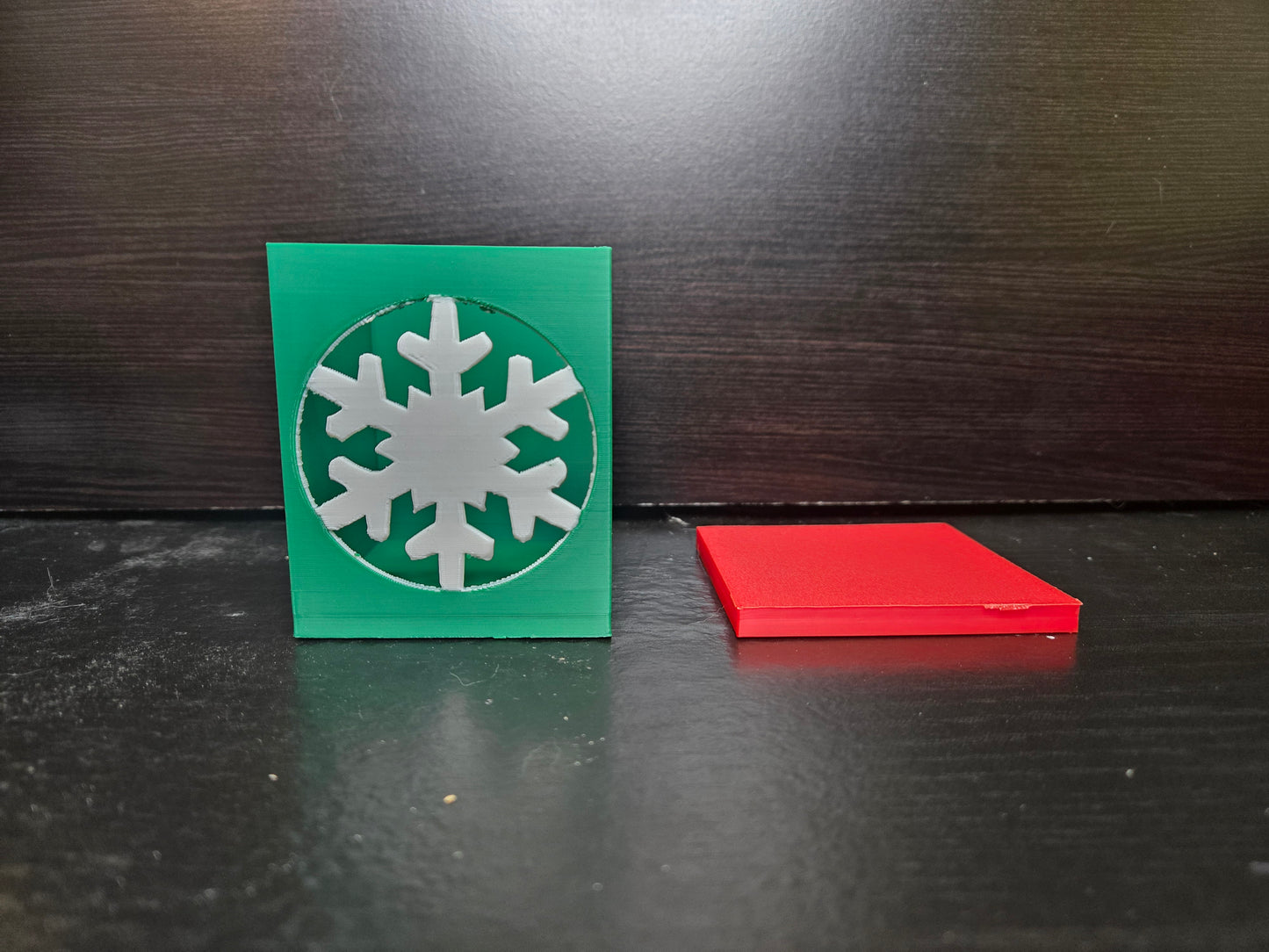 Snowflake glow box